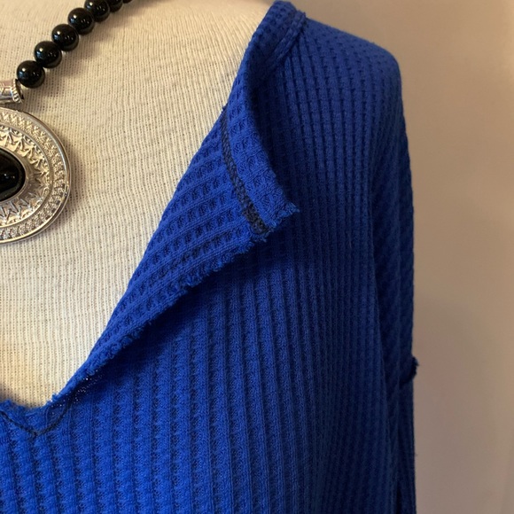 2 for $20🍒 ❤️Fun Royal Blue Top❤️ - Picture 9 of 12